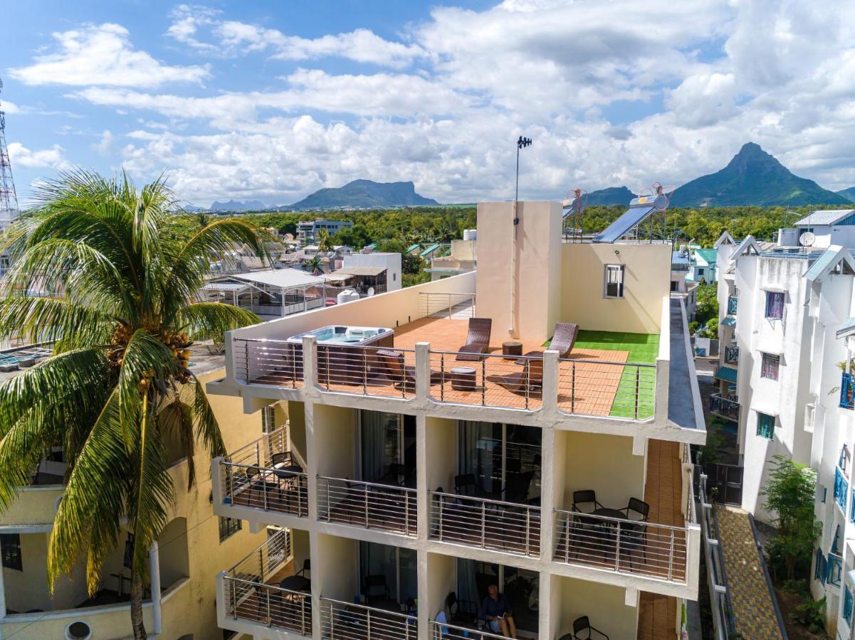 C-View Apartments Flic-en-Flacq エクステリア 写真